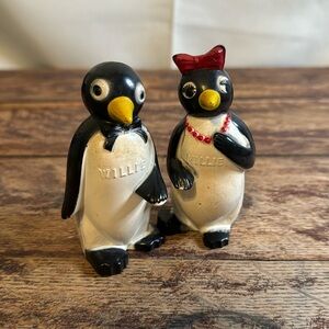 Willie and Millie Penguins Vintage 1950s Kool Cigarette Salt Pepper Made in USA